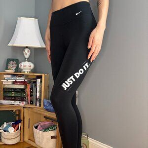 ✔️ Nike "Just Do It" Black Leggings ✔️